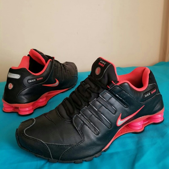 (SOLD) Men's Nike Shox NZ Blk Crsn Size 11 (SOLD) Men's Nike Shox NZ Blk Crsn Size 11